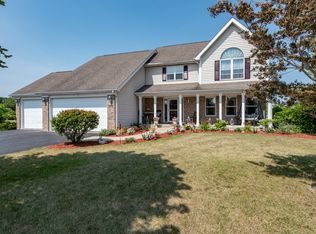 330 Abbey Ct, Antioch, IL
