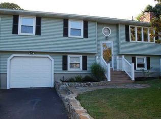15 Keel Ave, Jamestown, RI 02835