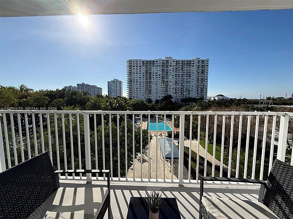 2nd image of 2851 NE 183rd St APT 412E