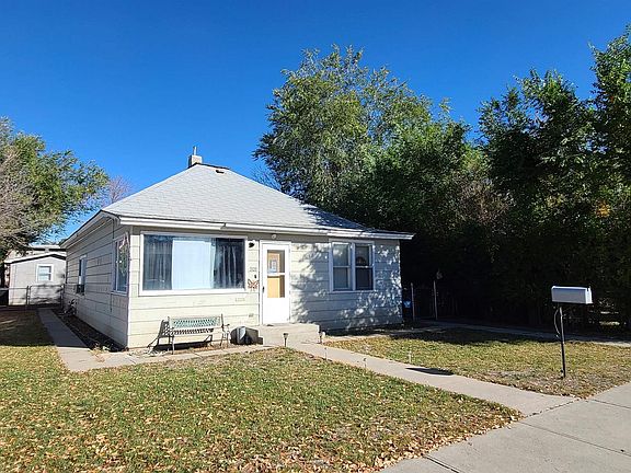 2nd image of 909 Coburn Ave