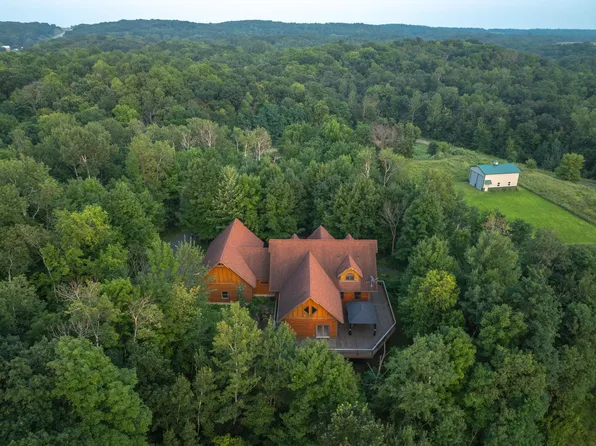 714 Old Highway 8, Saint Croix Falls, WI 54024