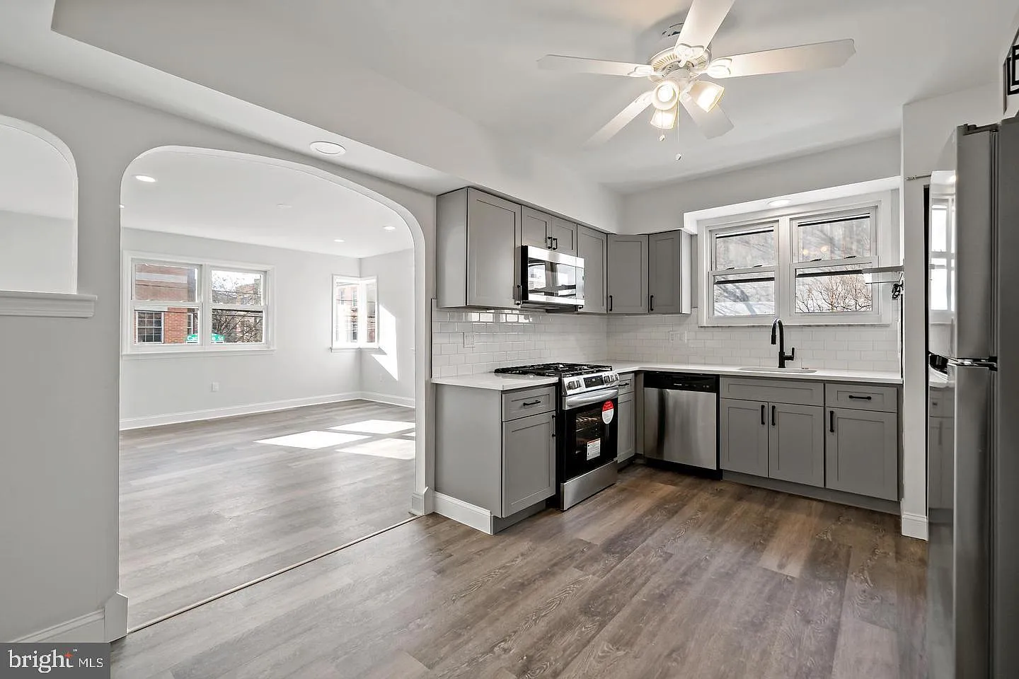 2 bed, 2.0 bath, 1100 sqft, $2,600 — Photo 4