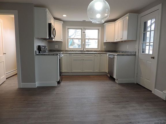 2nd image of 12 Jasper St
