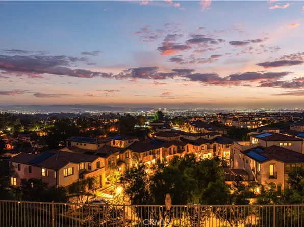 539 Serrano Summit Dr, Lake Forest, CA 92630