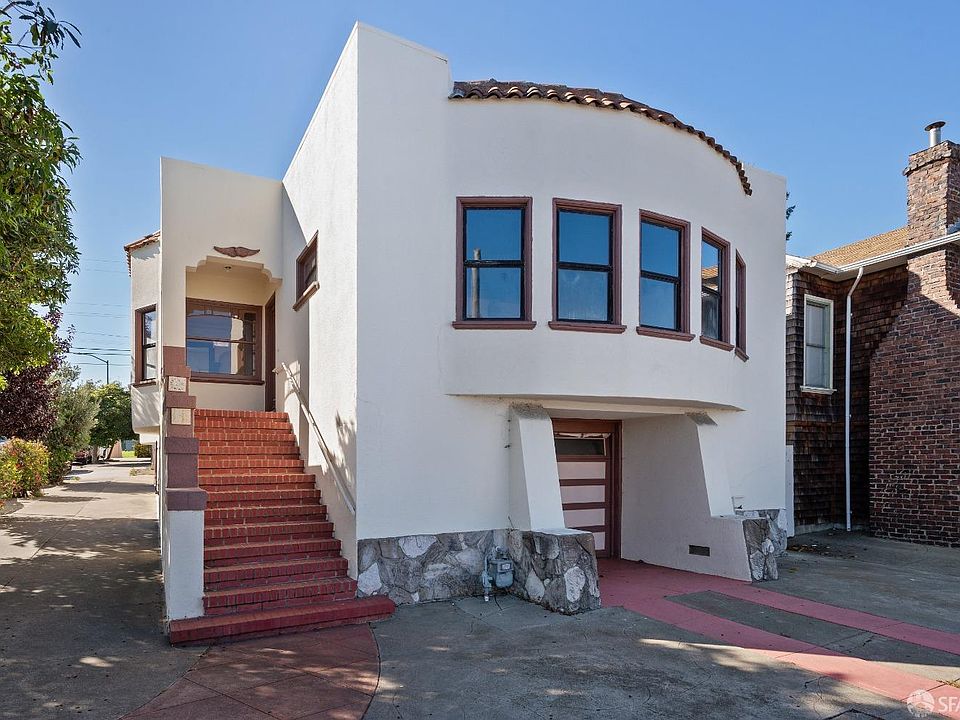 1st image of 192 Delano Ave