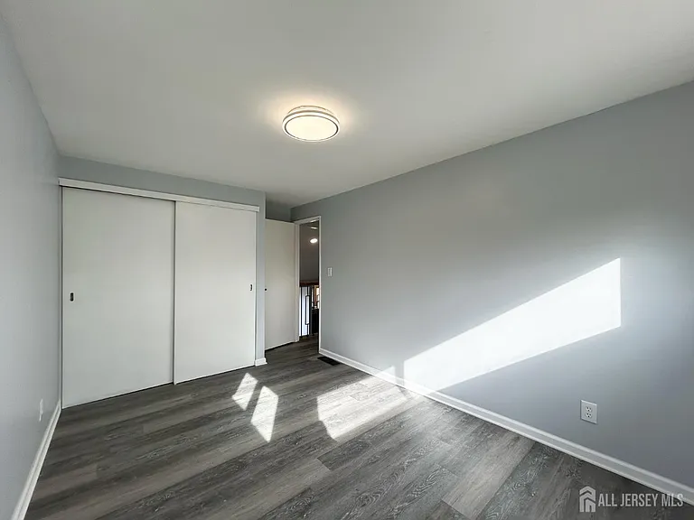 36 Arden St — Photo 12