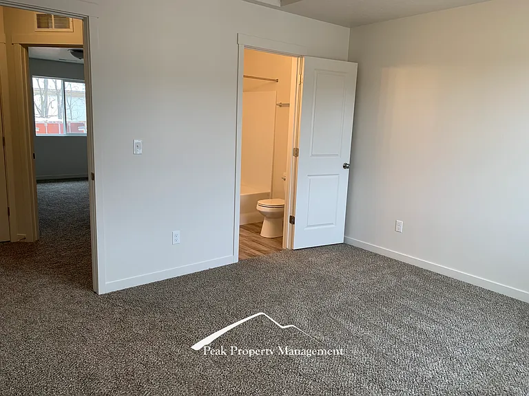 428 W Orchard Ave #1 — Photo 17