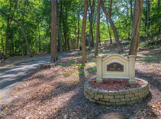 37 Overhill Ln, Warwick, NY 10990