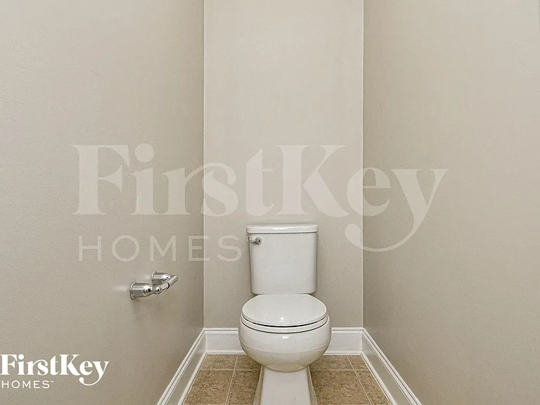 1004 Magnolia Farm Way — Photo 16