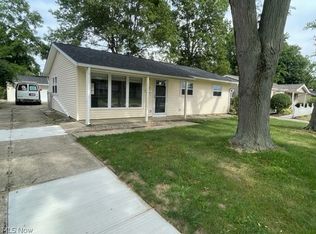 470 Chestnut Dr, Berea, OH 44017