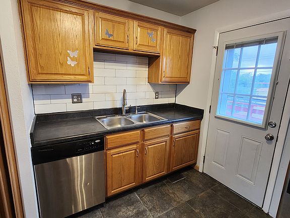 5th image of 2228 Fernwood Dr