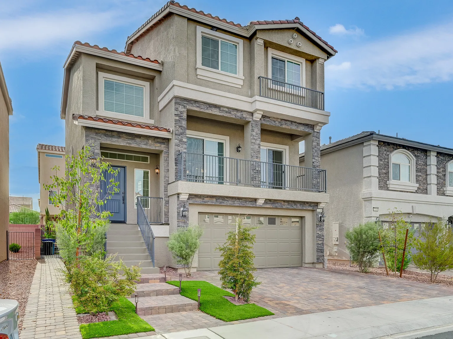 4 bed, 3026 sqft, $3,290 — Photo 1