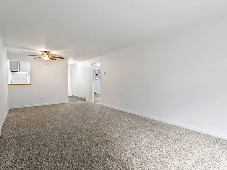 Fairway Apartments — Photo 16