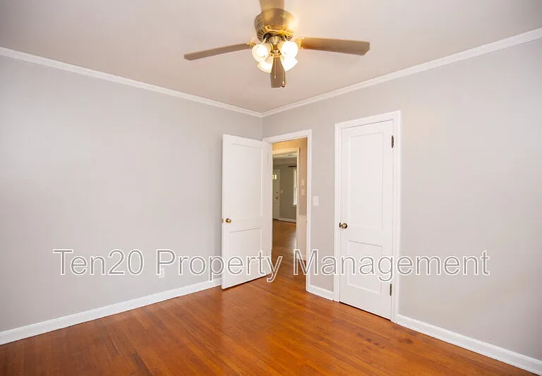 1706 Wells Dr — Photo 14
