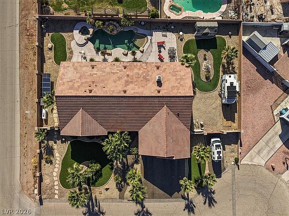 5th image of 78 Siddall Ave