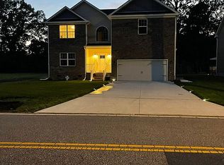 35 Harris Creek Rd, Hampton, VA 23669