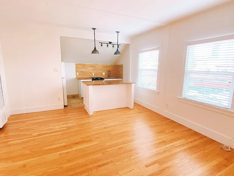 5463B Lawton Ave — Photo 21