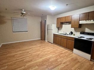 448 Goddard St APT 2, Wyandotte, MI 48192