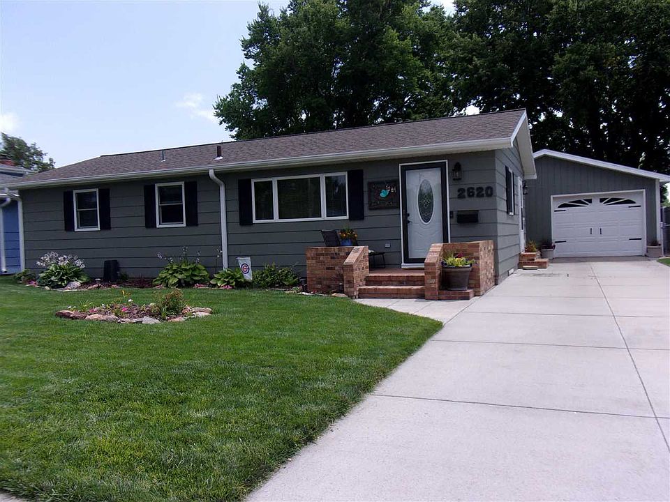 1st image of 2620 Anna Ave