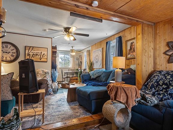 4th image of 6 Henry Rd