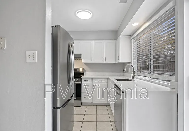 1257 Green Cedar Ln — Photo 8