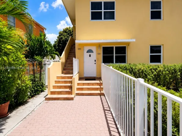 985 SW 10th St, Miami, FL