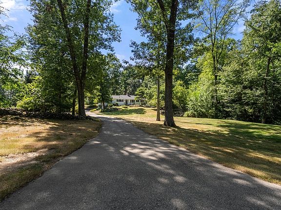 2nd image of 24 Great Rock Rd