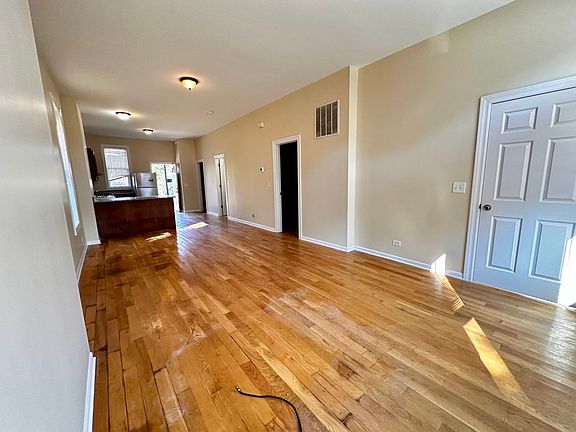 4th image of 2624 W 15th St Unit 1