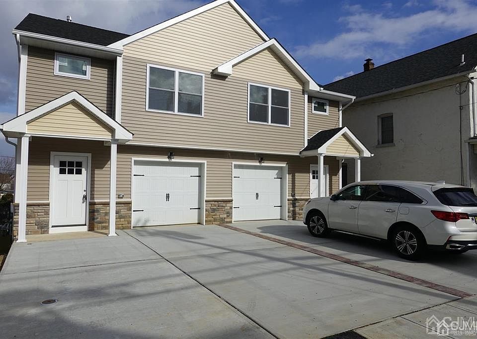 1st image of 381A Highland St