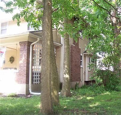 4th image of 1131 Grafton Ave