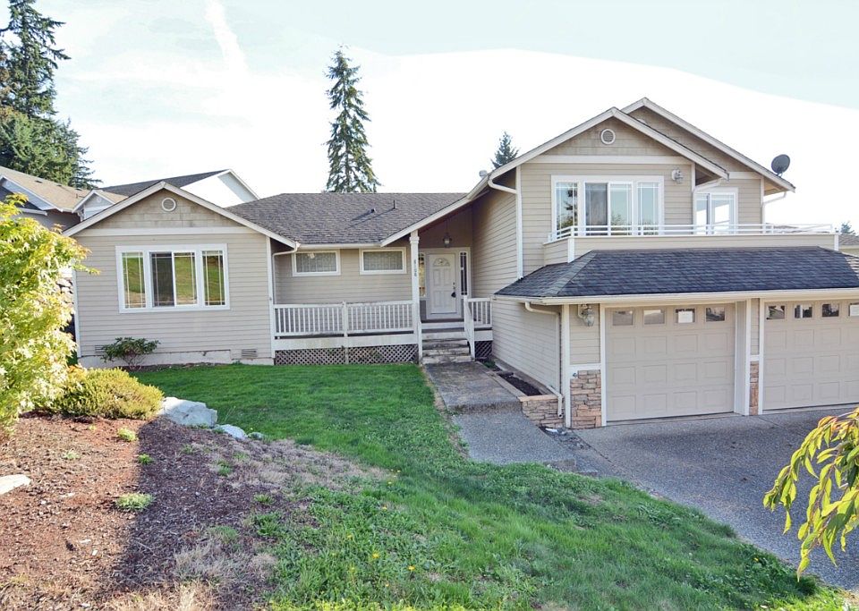 1st image of 8108 72nd Pl NE