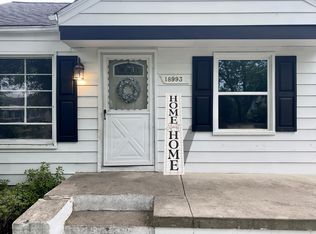 18993 Woodcrest St, Harper Woods, MI 48225