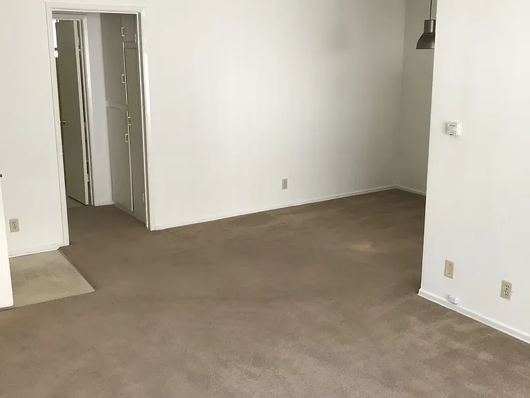 11844 Mayfield Ave — Photo 2