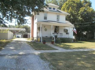 112 E Court St, Cambridge, IL 61238