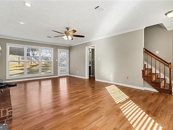 4th image of 200 Weatherly Dr