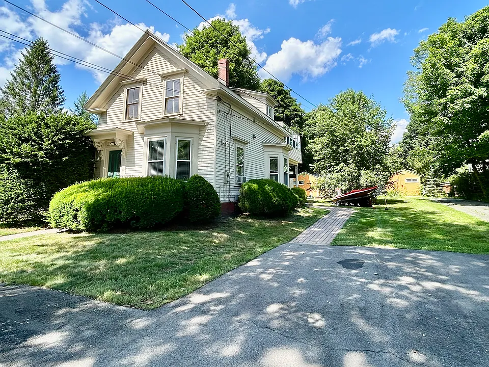 20 Park St #2