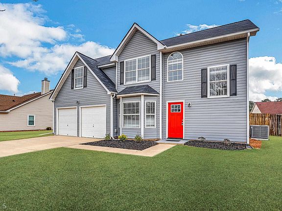 3rd image of 1659 Village Place Cir NE