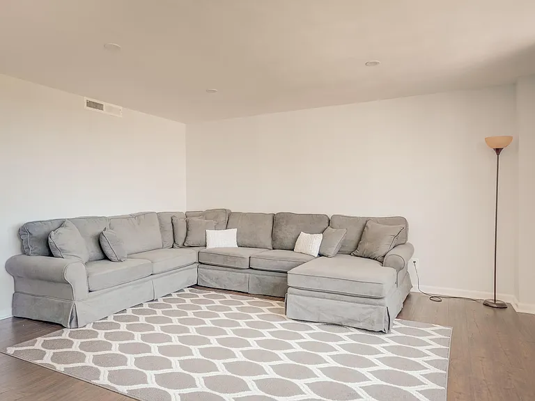 4600 Duke St #1205 — Photo 6
