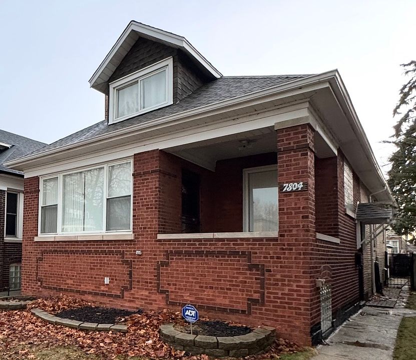 1st image of 7804 S Paxton Ave