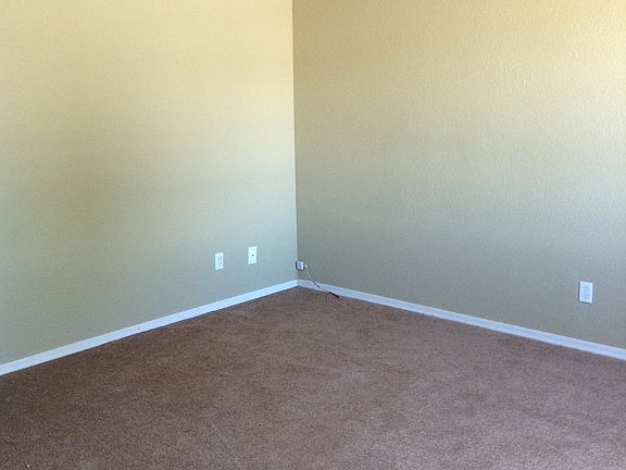 3rd image of 2084 Riviera Blvd APT 4