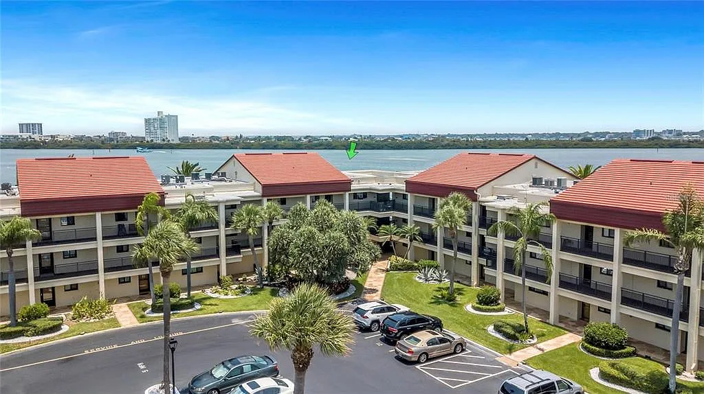 2 bed, 2.0 bath, 1181 sqft, $3,500 — Photo 4