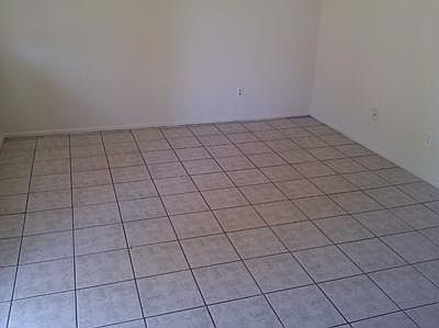 3rd image of 133 E Ingram St APT 4