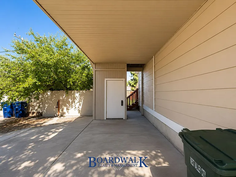 3549 S Colby Ave — Photo 3
