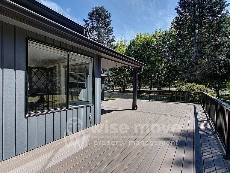 4001 NW 127th St — Photo 46