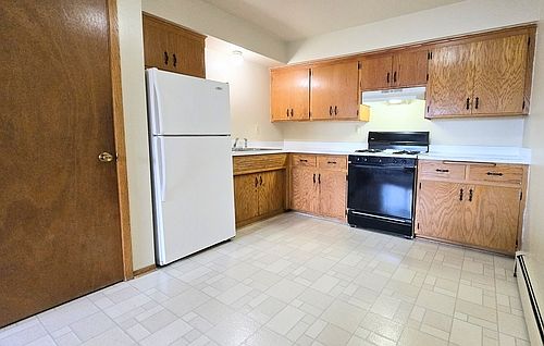 5th image of N143W6413 Layton St APT 6