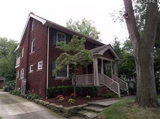 1505 Crest Rd, Cleveland, OH 44121