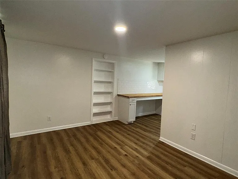 1801 N Taylor Rd — Photo 7