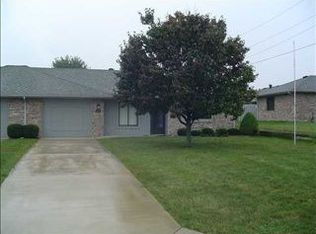 4116 Roundhill Dr, Anderson, IN 46013