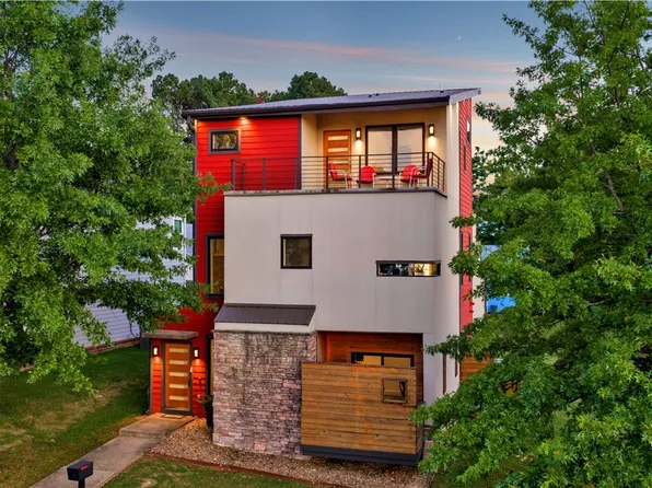 615 W North St, Fayetteville, AR 72701