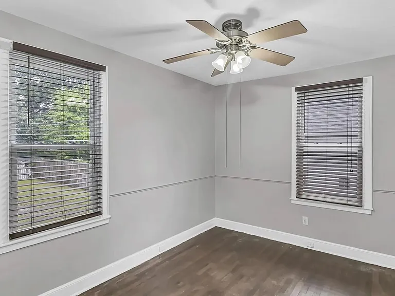 1013 Price Ave — Photo 27